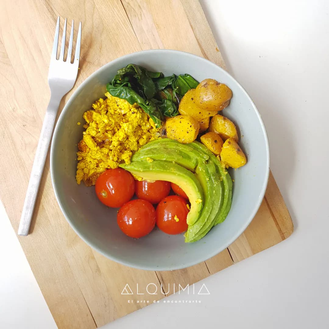 Bowl de Huevos Veganos | Recetas Veganas y Nutrición Saludable